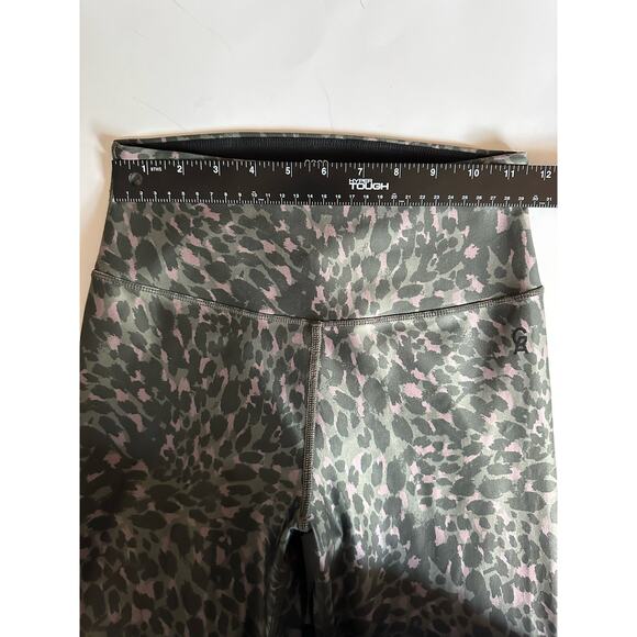 GOOD AMERICAN The Ferocious Legging in Green Mauve Leopard Print Size 1 Small - Picture 11 of 13